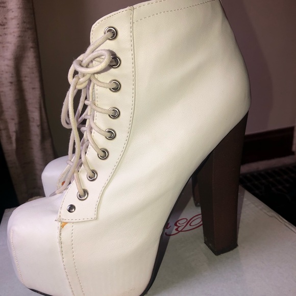 Platform - Picture 2 of 3